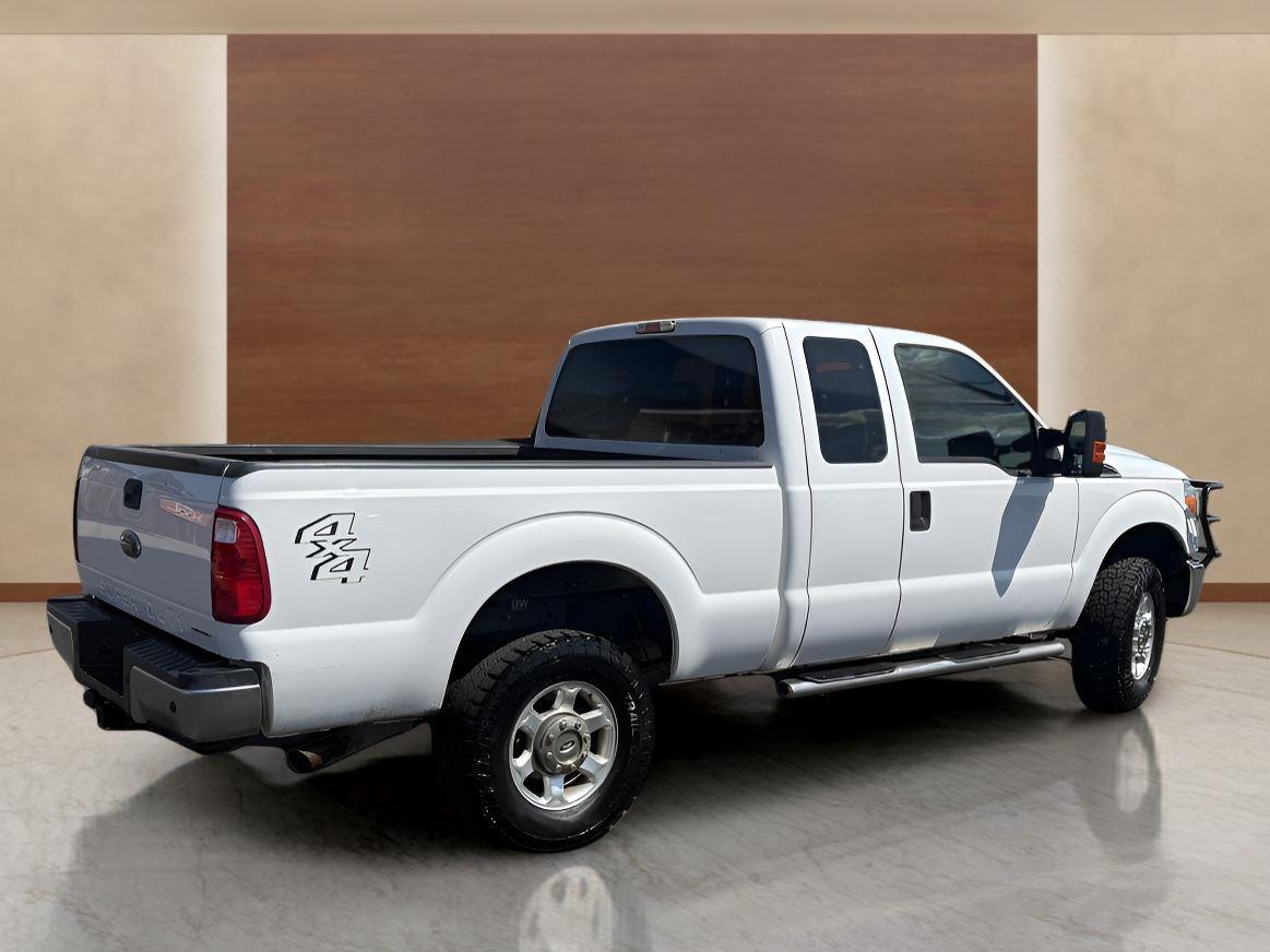 2015 Ford F-250 XLT photo 4