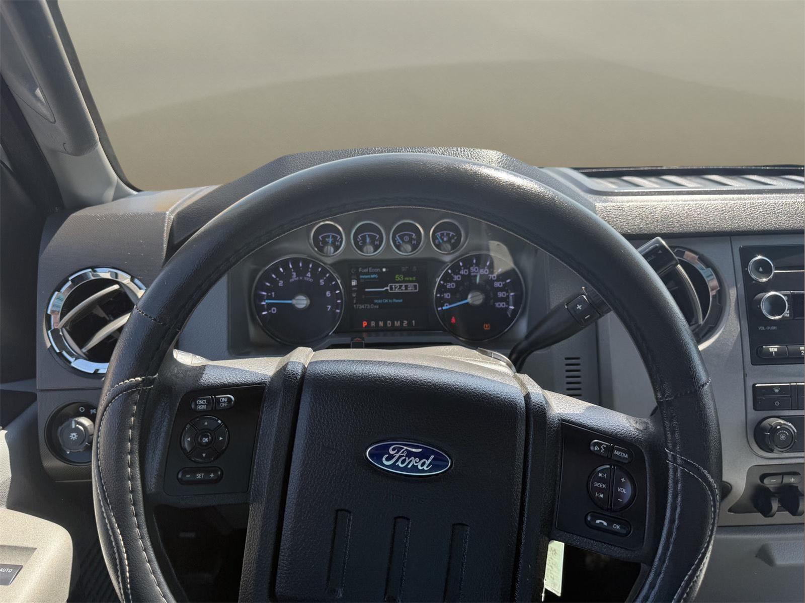2015 Ford F-250 XLT photo 8