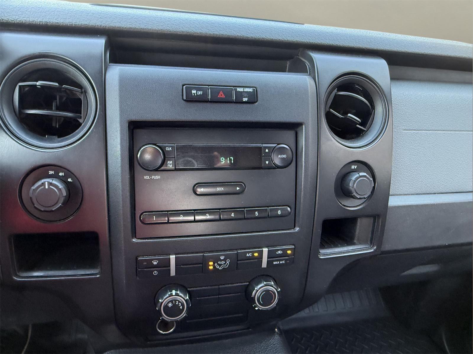 2013 Ford F-150 XL photo 15