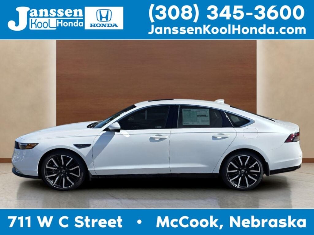 2026 Honda Accord Hybrid Touring's photo